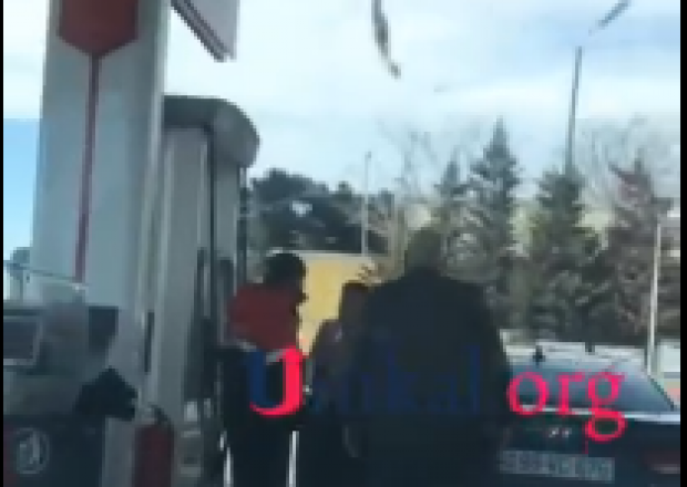 "Lukoil"in işçisi müştərinin benzinini kəsdi - Dava düşdü (VİDEO)