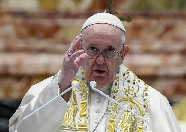 Papa Fransisk Ukraynada gərginliyin artmasından danışıb