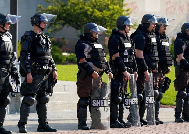 ABŞ-da 4 polis güllələndi 