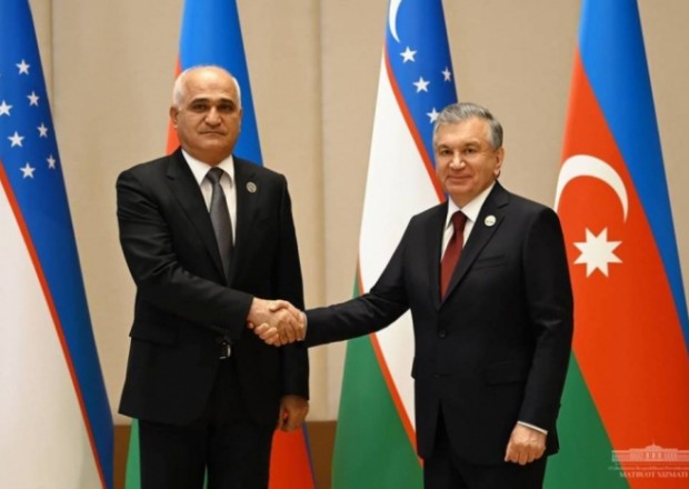 Özbəkistan Prezidenti Şahin Mustafayevi qəbul edib