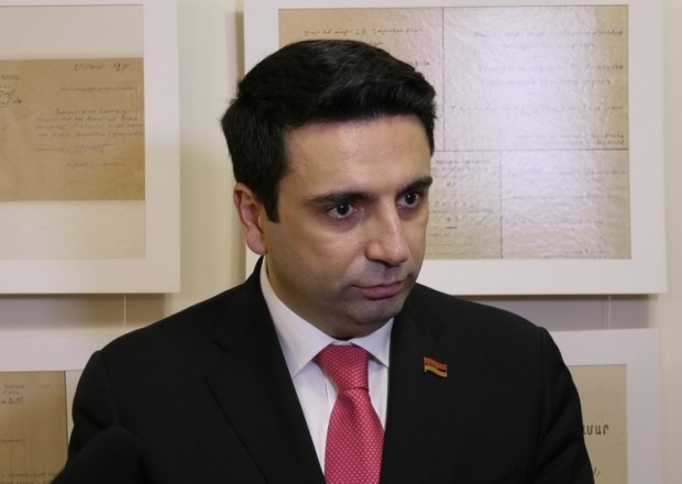Ermənistan parlamentinə yeni sədr seçilib