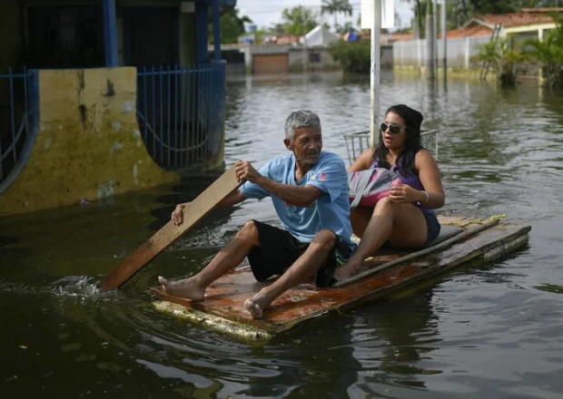 Venesuelada leysan yağışları nəticəsində 17 nəfər ÖLDÜ