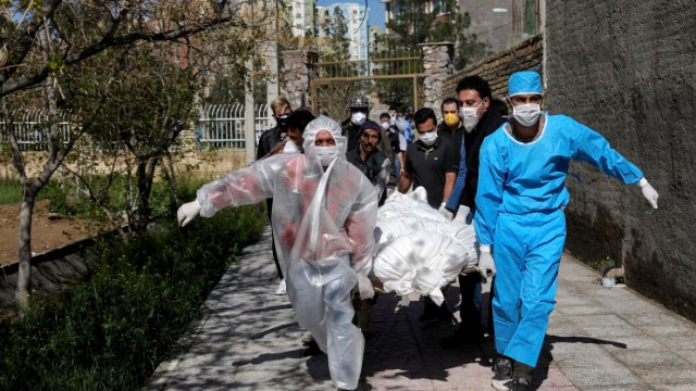İranda koronavirusa yoluxanların sayı 5 milyonu ötdü