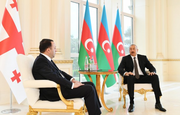İlham Əliyev Gürcüstanın Baş naziri ilə görüşdü - YENİLƏNİB