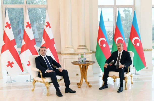 İlham Əliyev Gürcüstanın Baş naziri ilə görüşdü - YENİLƏNİB