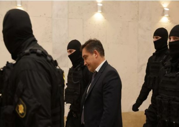 Moldovada Baş prokuror korrupsiya şübhəsi ilə saxlanılıb - VİDEO