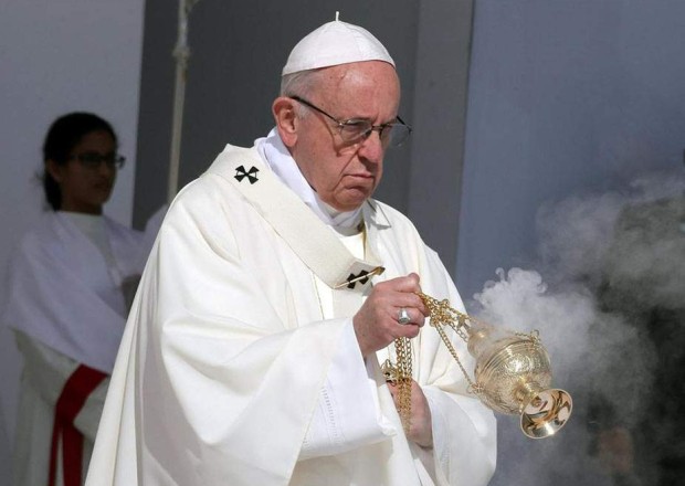 Papa kilsələrdə uşaqların cinsi istismarından danışdı - "Hamımız utanırıq"