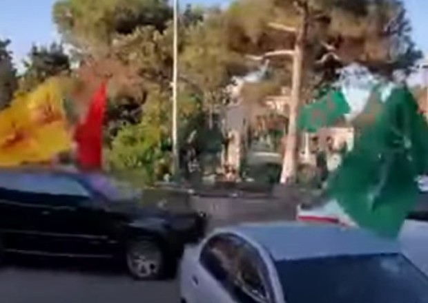 Bakıda dini bayraqlarla toy karvanı təşkil edənlər saxlanıldı - VİDEO