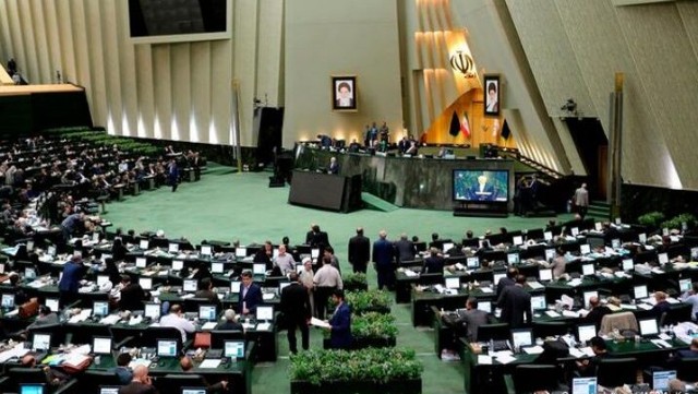 İran parlamentinin binasında yanğın:Deputatlar təxliyə edildi