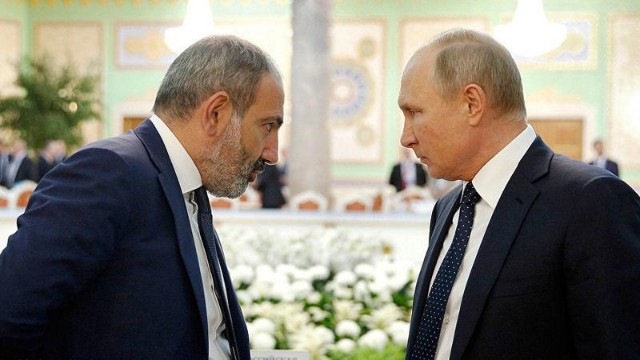 Putin və Paşinyan Qazaxıstanı müzakirə edib