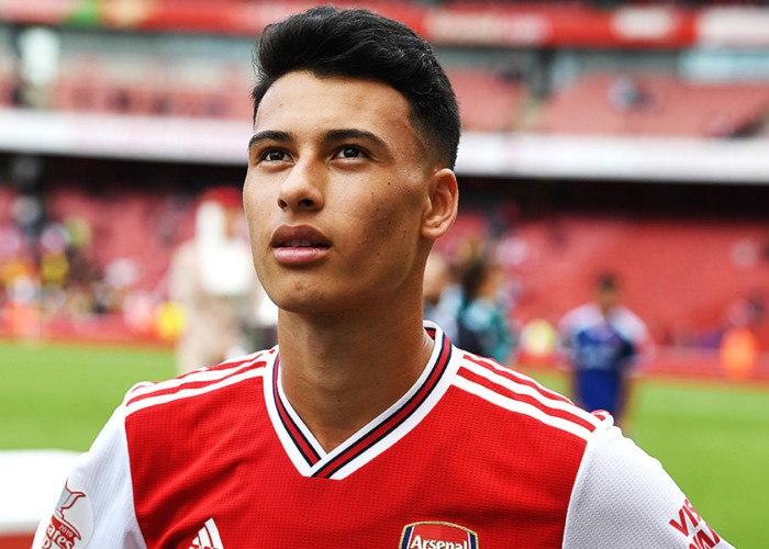 20 yaşlı futbolçu "Arsenal"ın ən yaxşısı seçildi 
