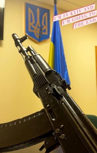 Ukraynalı dünya çempionu döyüşlərə qatıldı - FOTO