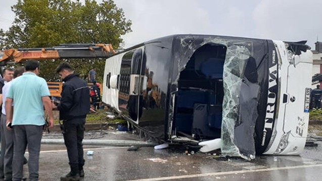 Türkiyədə avtobus aşdı - Ölənlər var