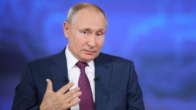 Putin sentyabrda DEF-da iştirak edəcək 