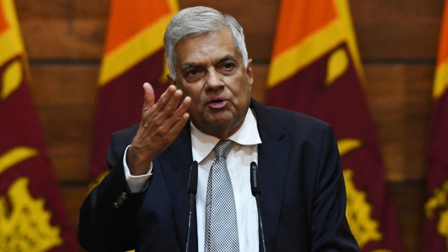 Şri-Lankada prezident səlahiyyətlərini baş nazir icra edəcək 