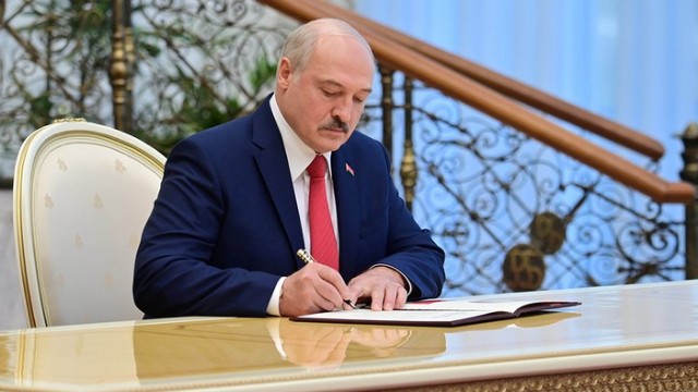 Lukaşenko onu Rusiyaya səfir təyin etdi - FOTO