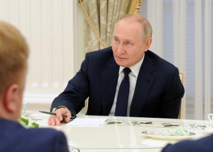 "Putinin G20 masasında yeri yoxdur" 