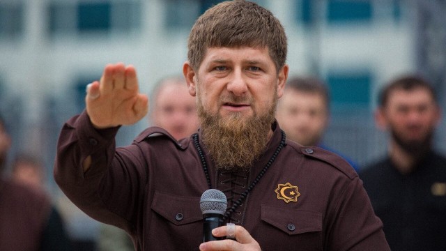 Kadırov daha bir çeçen qrupunu döyüşmək üçün Ukraynaya göndərdi