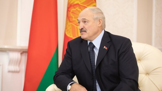 "MDB ölkələrinə qarşı "hibrid müharibəsi” başlayıb" - Lukaşenko