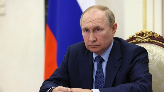 Jurnalistin "Peşmansınızmı?” sualına Putin belə cavab verdi - VİDEO