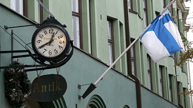 Finlandiya XİN ruslara viza verən işçilərini ixtisar edir