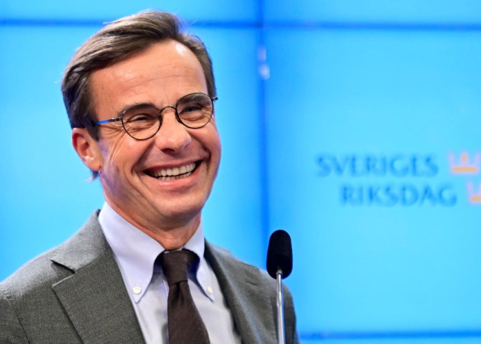 İsveçin yeni Baş naziri seçildi 