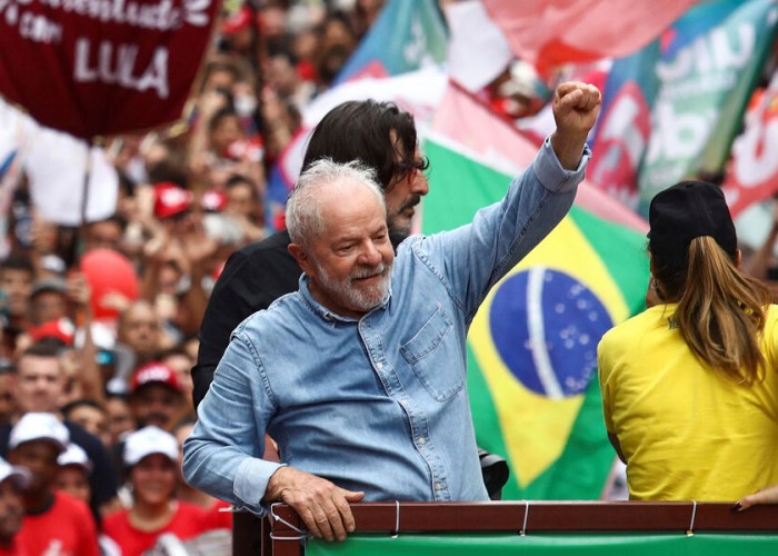 "Zelenski tamaşanın bir hissəsidir" - Braziliyanın yeni prezidenti
