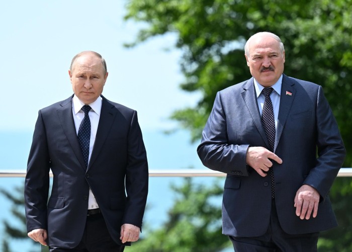 Lukaşenko Putinlə görüşəcək 