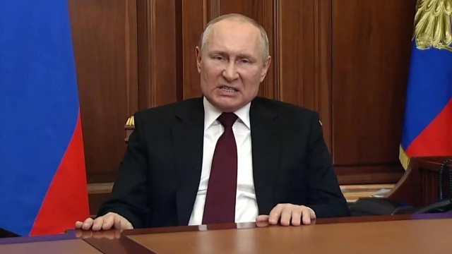 "Rusiyaya nifrət edən Ukraynadır" - Putin