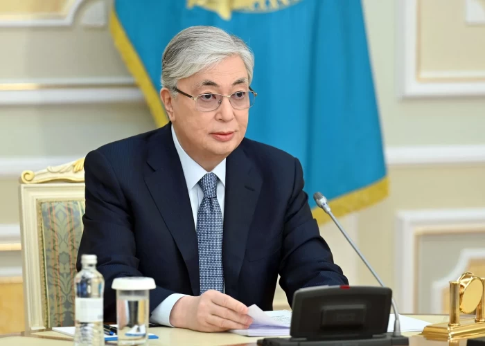 Qazaxıstan prezidenti öz səlahiyyətlərini azaltdı 