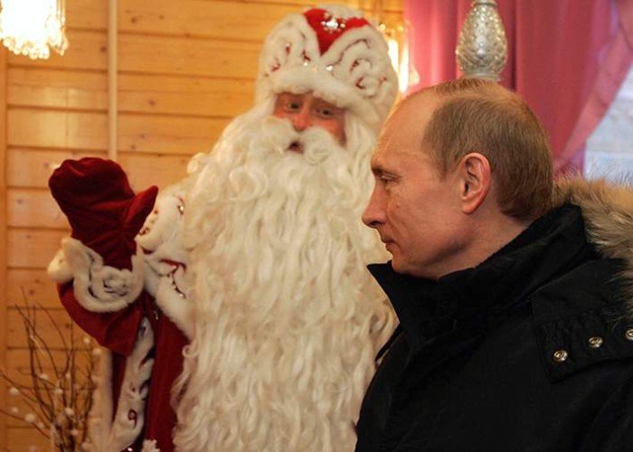 "Bütün normal insanlar Şaxta babaya inanmalıdır" - Putin (VİDEO)
