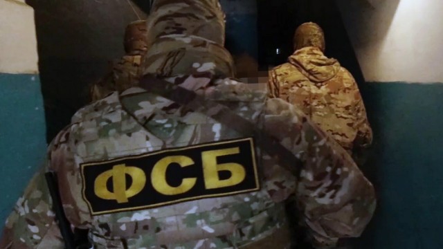 Rusiyada dövlət sirrini yayan polkovnik-leytenant saxlanıldı