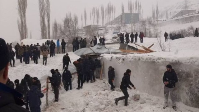 Tacikistanda qar uçqunu nəticəsində ölənlərin sayı 15-ə çatıb 