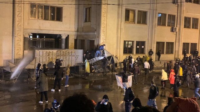Tbilisidə keçirilən mitinqlərdə saxlanılanların hamısı sərbəst buraxıldı - YENİLƏNİB