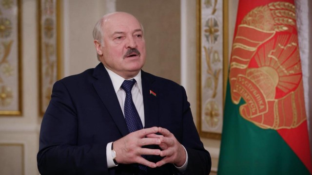 ""Vaqner"in komandirləri gəlib bizə kömək etsələr..." - Lukaşenko