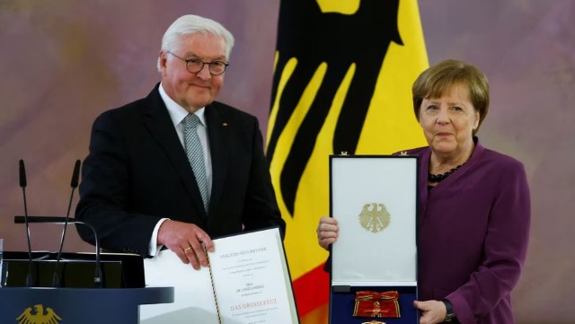 Merkelə ən yüksək dövlət mükafatı verildi