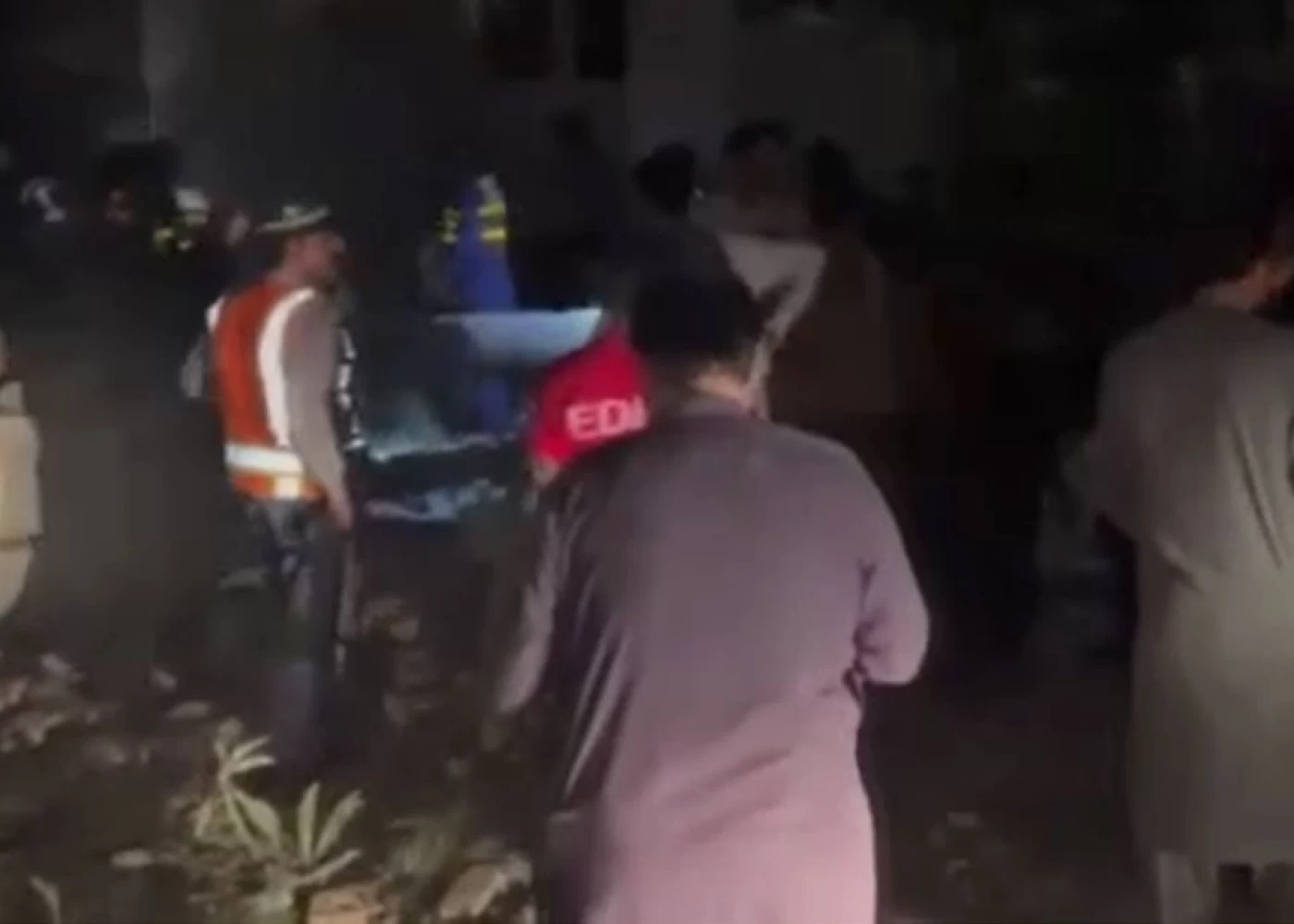 Pakistanda polis bölməsində partlayış - 13 ölü, 50 yaralı (YENİLƏNİB)