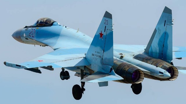 İran Rusiyadan Su-35 qırıcılarını ALIR
