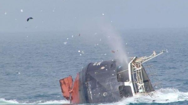 Çinin gəmisi Hind okeanında batdı, itkin düşənlər var
