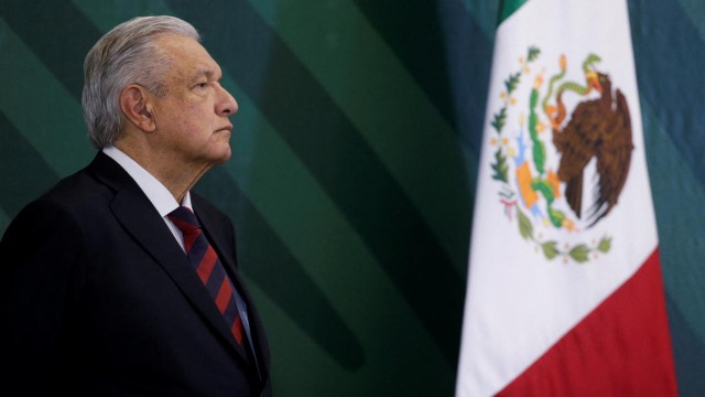 Peru Konqresi Meksika prezidentini “persona non qrata” elan etdi