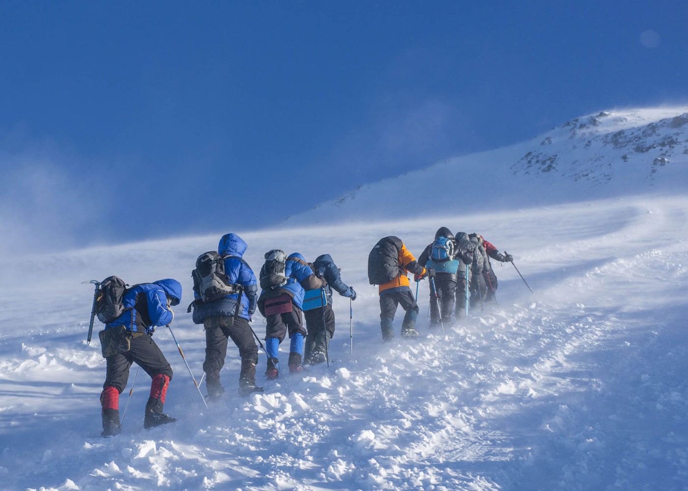 6 nəfərlik qrup Elbrus dağında itkin düşdü