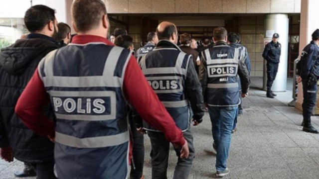 İstanbulda 12 FETÖ üzvü saxlanıldı 