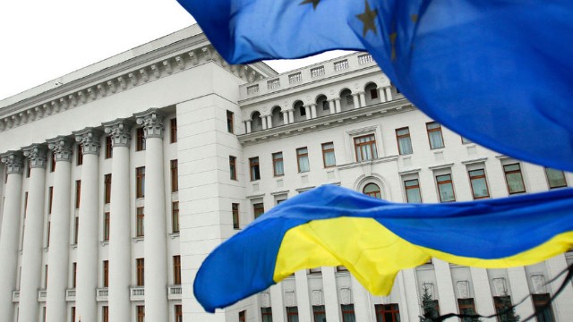 Aİ Ukraynada uzunmüddətli hərbi münaqişəyə hazırlaşır