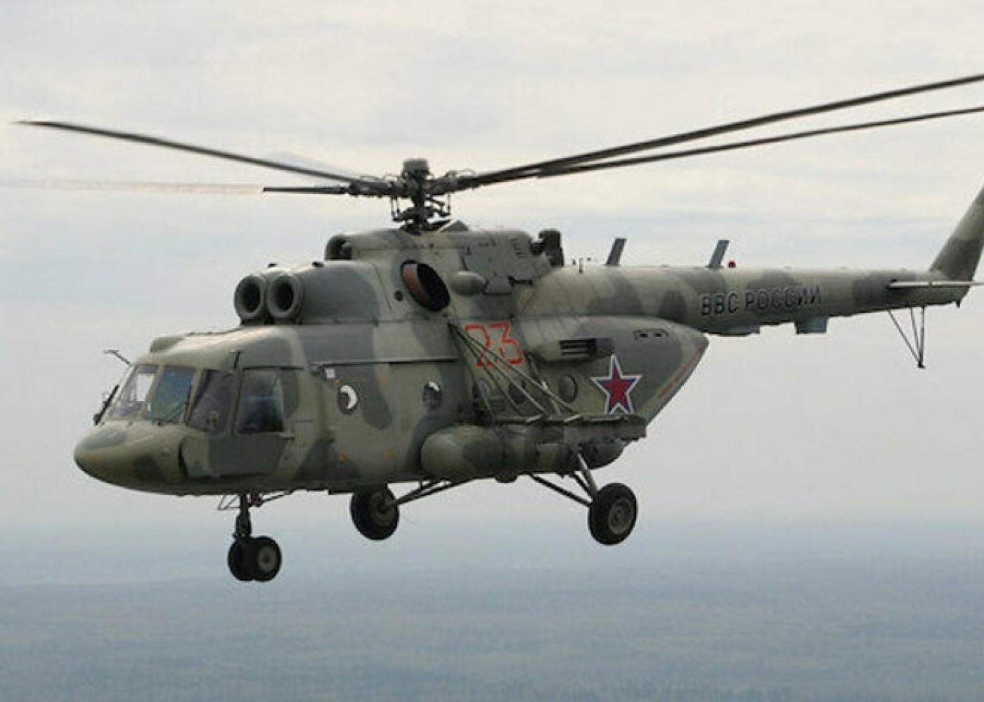 İçində 25 nəfərin olduğu Mi-8 helikopteri təcili eniş etdi