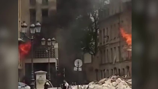 Parisdə güclü partlayış: 29 yaralı - YENİLƏNİB (VİDEO)