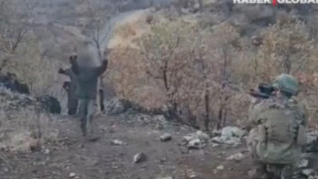 Daha 4 PKK terrorçusu Türkiyə ordusuna təslim oldu