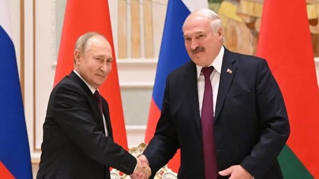 Putin və Lukaşenko yenidən telefonla danışdı 