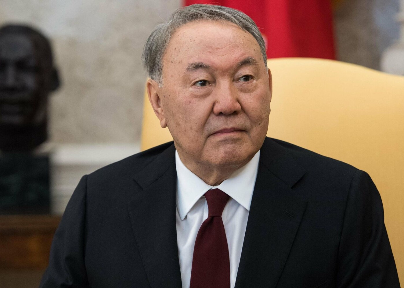 Nazarbayev daha bir statusdan məhrum EDİLDİ
