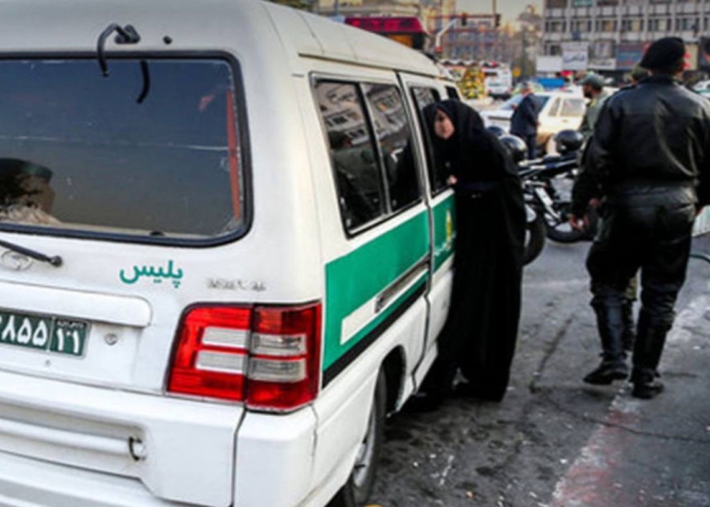 İranda hicab qaydaları ilə bağlı patrullar yaradılır