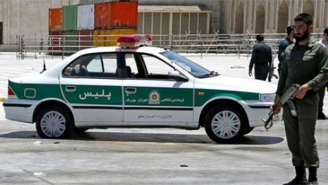 İranda iki polis ÖLDÜRÜLDÜ